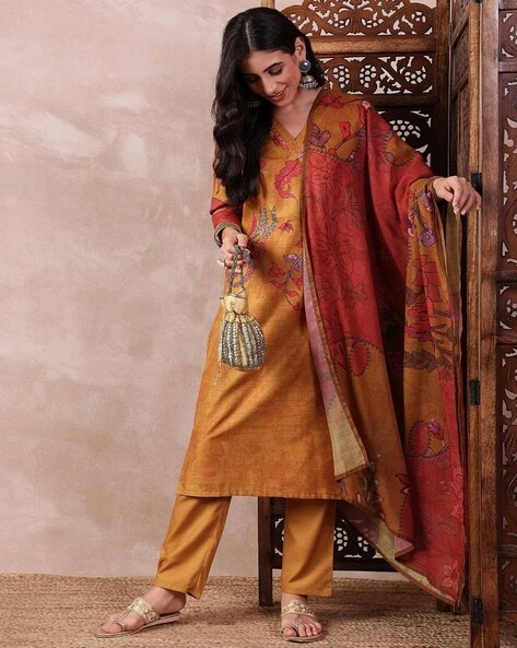 Women Floral Print Straight Kurta with Pants & Dupatta