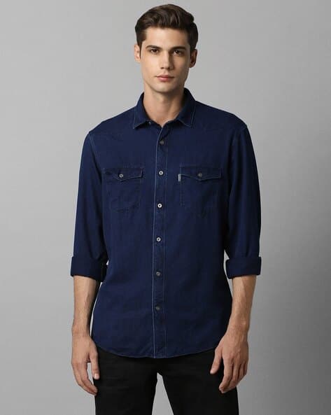 Men Washed Slim Fit Denim Shirt with Flap Pockets