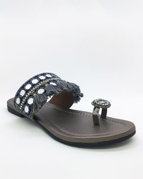 Flat Chappal Flipkart Flat Sandals For Ladies Buy Grey Flat