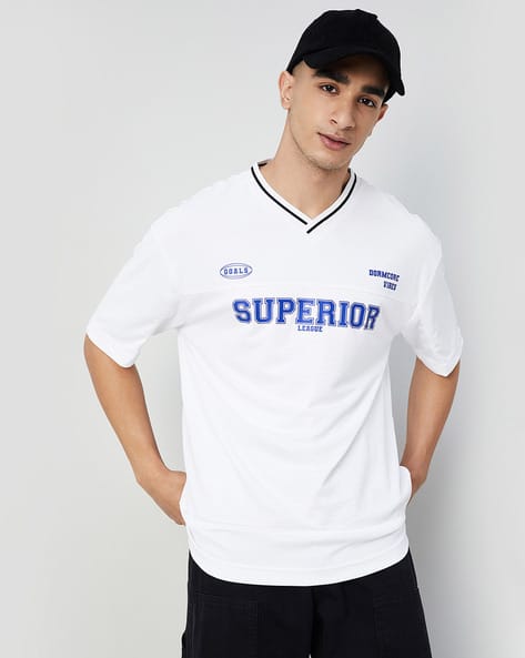 Men Typographic Print Regular Fit V-Neck T-Shirt