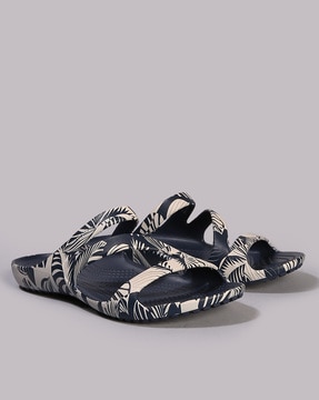 Best Offers on Crocs sandals upto 20 71 off Limited period sale AJIO