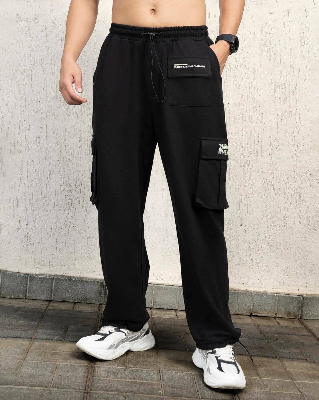 Buy Black Trousers & Pants for Men by HUBBERHOLME Online | Ajio.com