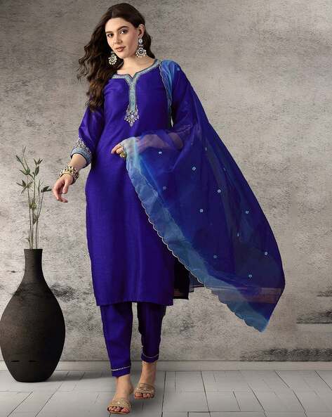 Women Embroidered Straight Kurta Set Price in India