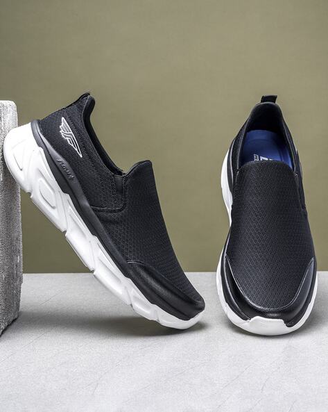 Men Low-Top Slip-On Walking Shoes