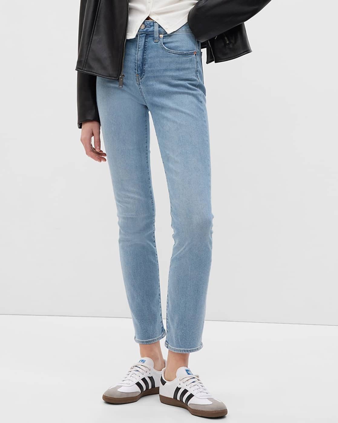 Lightly Washed High-Rise Straight Fit Jeans