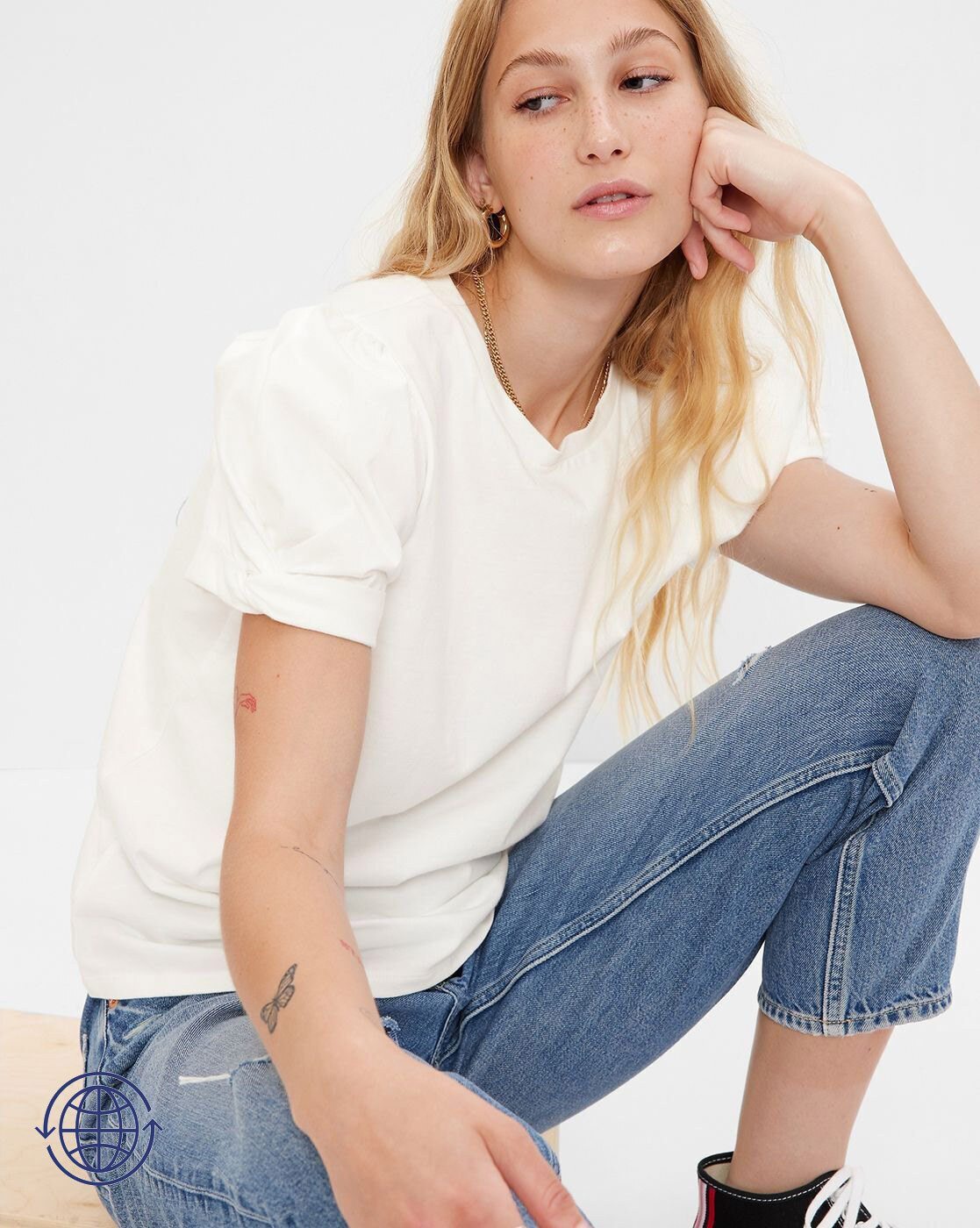 Round Neck Puffed Sleeves Top