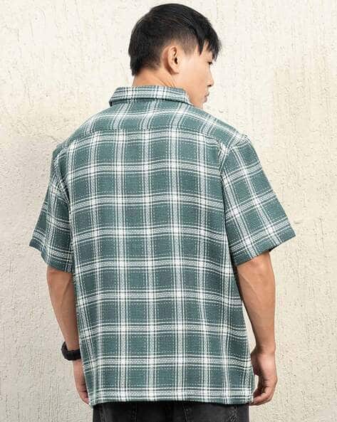 Buy HUBBERHOLME Men Checks Oversized Fit Shirt Online | Ajio.com