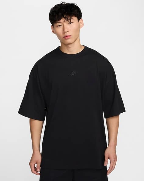 Buy Black Tshirts for Men by NIKE Online