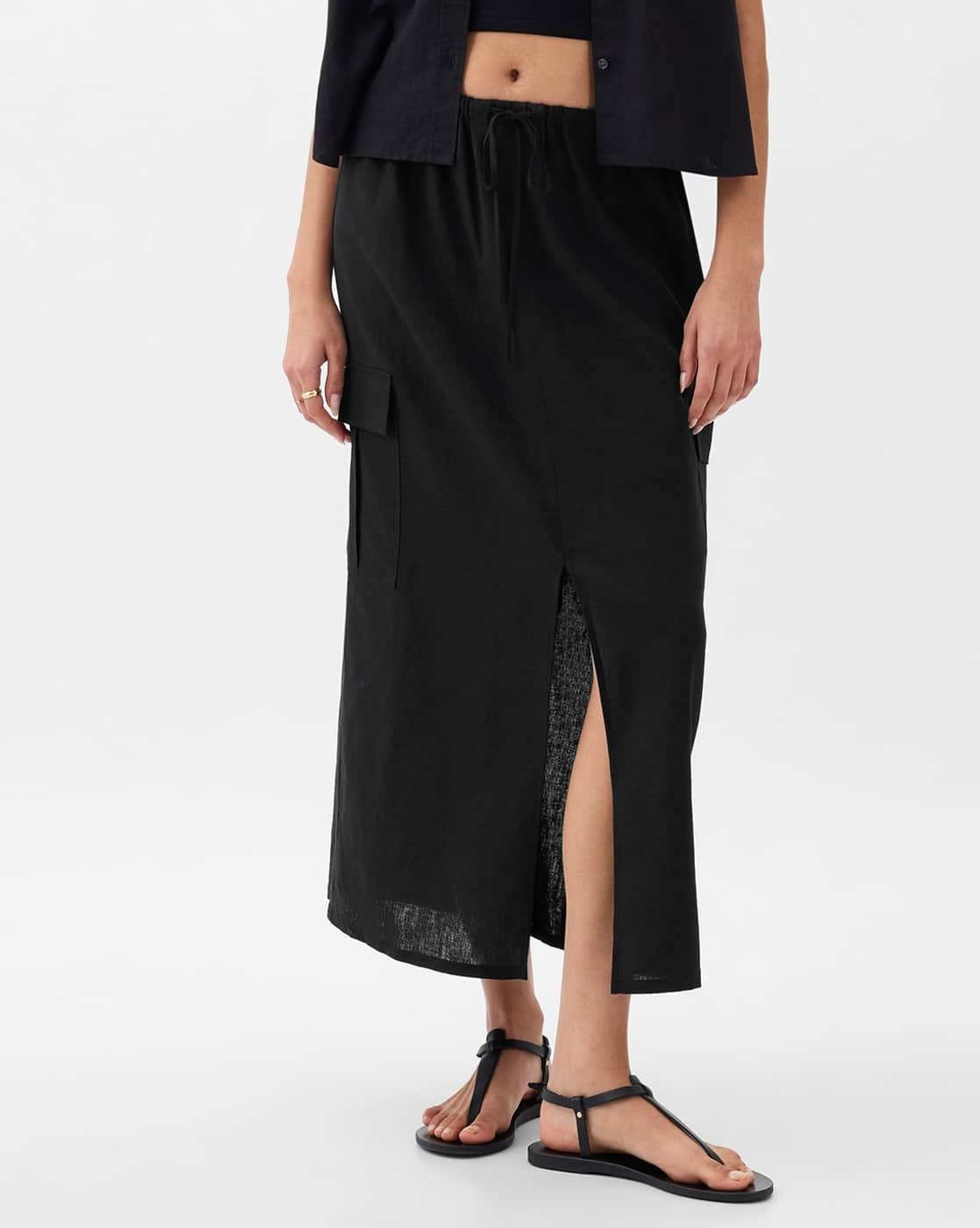 Women Solid Linen Skirt with Flap Pockets