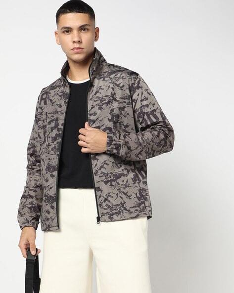 Men Printed Regular Fit Windcheater Jacket