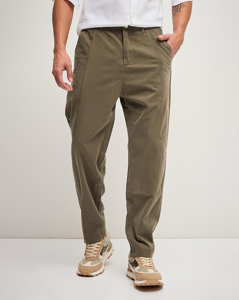 Men Relaxed Fit Flat-Front Trousers with Insert Pockets