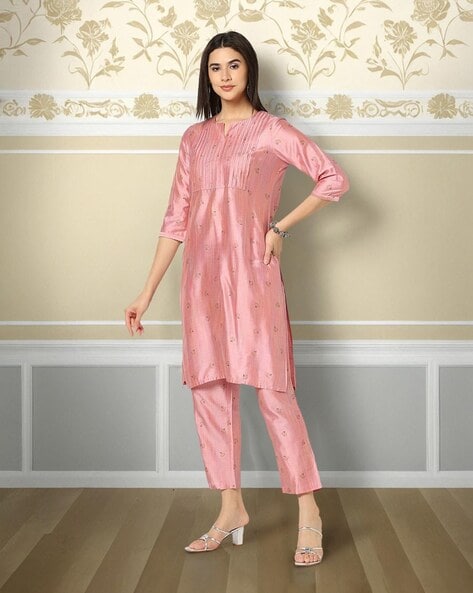 Women Floral Print Straight Kurta with Pants