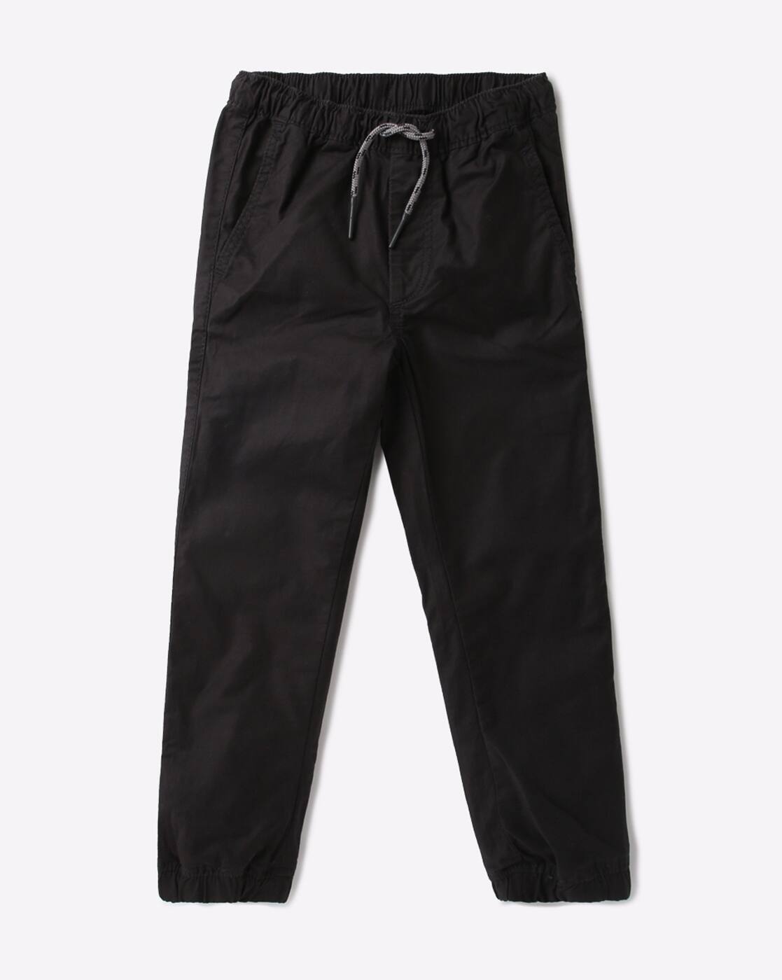 -1117Wx1400H-441589648-black- -1117Wx1400H-441589648-black-