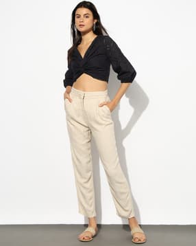 svrnaa by azorte Cotton Schiffli Knotted Crop Top-picture-21
