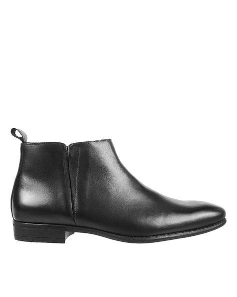 Men Ankle-Length Chelsea Boots with Zip Closure