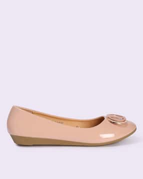 hi-attitude Women Slip-On Shoes with Metallic Accent-picture-30