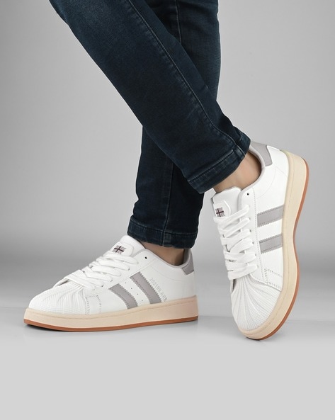 Men Low-Top Lace-Up Shoes