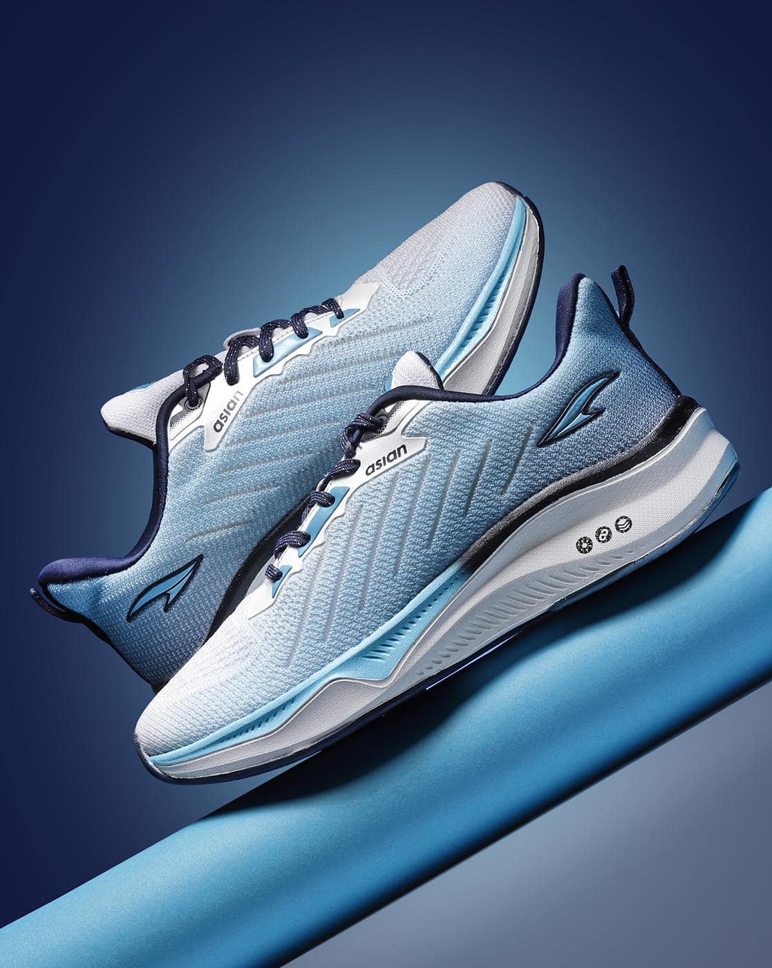 Buy ASIAN Men Lace-Fastening Sports Sho Online | Ajio.com