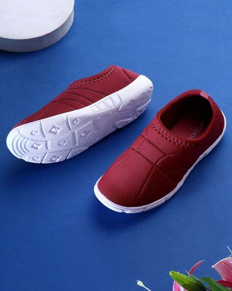 Women Quilted Slip-On Casual Shoes
