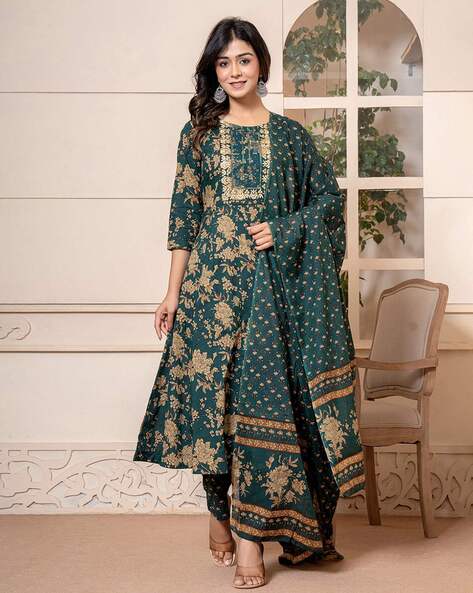 Women Embroidered Anarkali Kurta Set