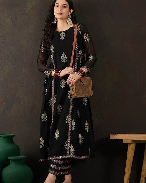 Women Floral Print Straight Kurta Set