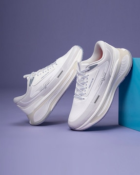 Female sports shoes online top
