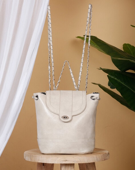 Female bucket hot bag white