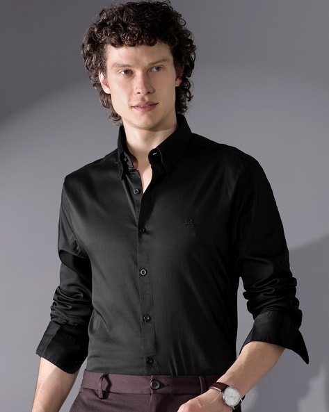 Men Regular Fit Shirt with Spread Collar