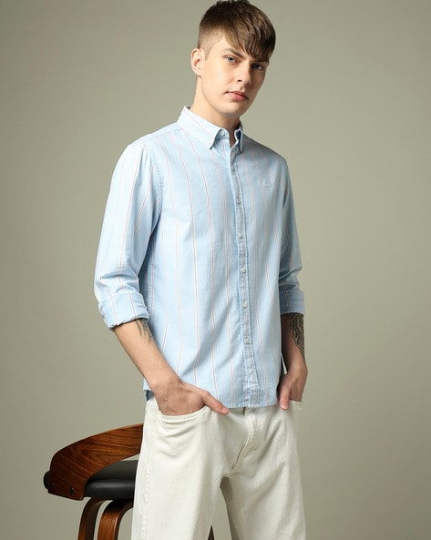 Levis Men Striped Slim Fit Shirt