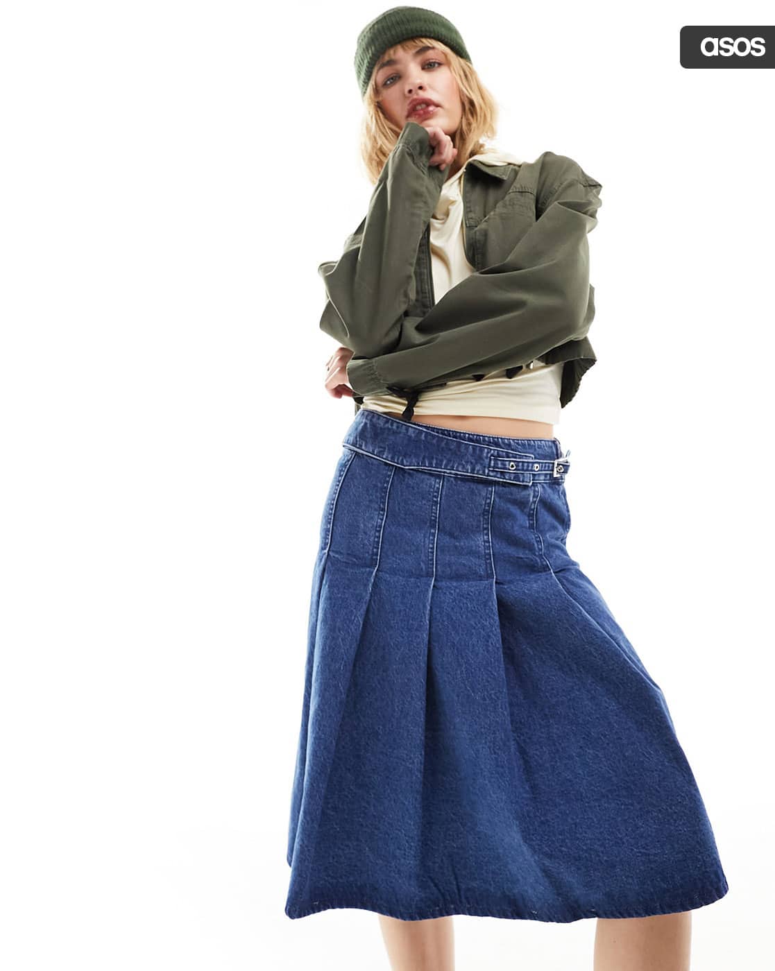 -1117Wx1400H-469633201-midblue