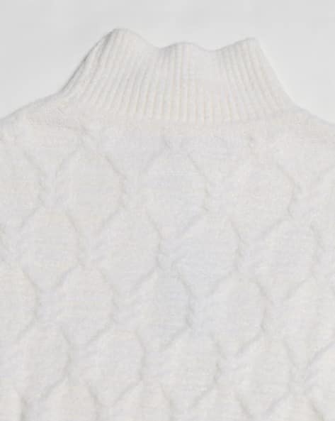 Women Cable-Knit Winterwear Sweater