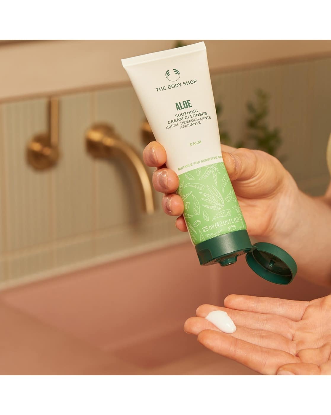 Buy THE BODY SHOP Aloe Soothing Cream Cleanser Online | Ajio.com