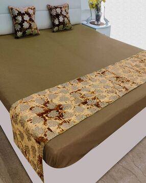 good vibes Leaf Woven Bed Runner with Cushion Covers-picture-18