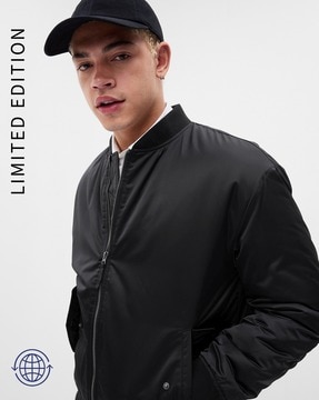 Fashion online. Buy Fashion online in India. Ajio