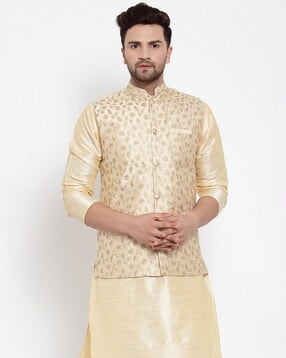 Men Embroidered Fitted Nehru jacket-image-37