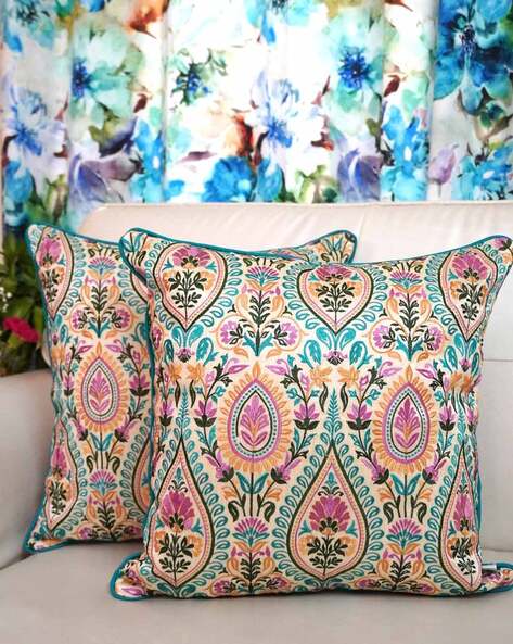 Set of Embroidered Cushion Covers 18