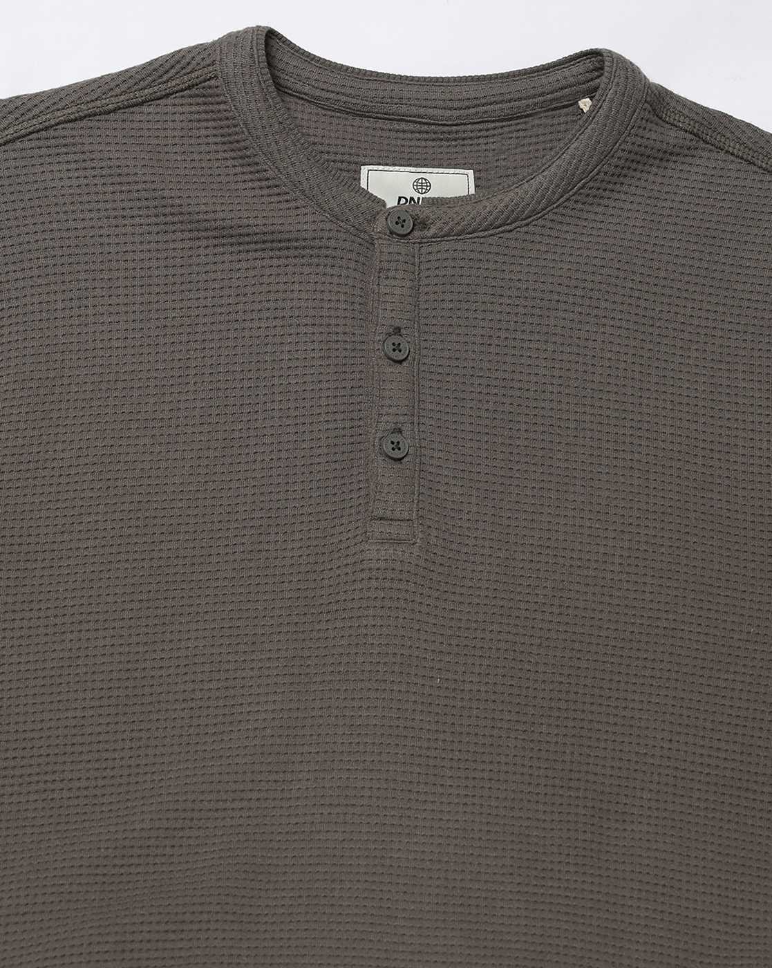 Buy DNMX Men Pointelle-Knit Slim Fit H Online | Ajio.com