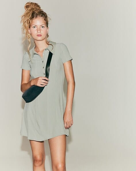 Women Ribbed Collared Dress