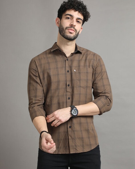 Men Checked Regular Fit Shirt with Spread Collar