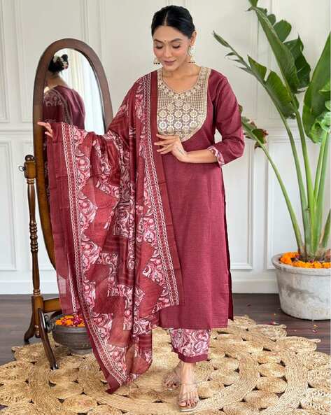 Women Embroidered Straight Kurta Set Price in India