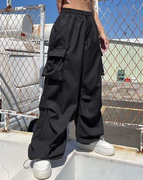 Women High-Rise Loose Fit Cargo Pants