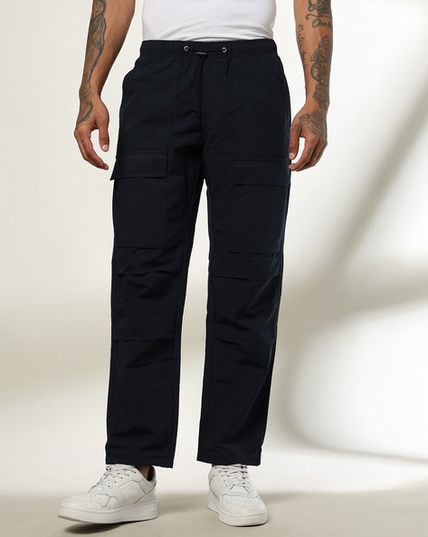 Men Loose Fit Flat-Front Cargo Trousers