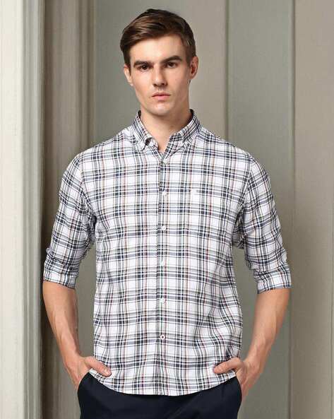 Men Checked Slim Fit Cotton Shirt with Patch Pocket