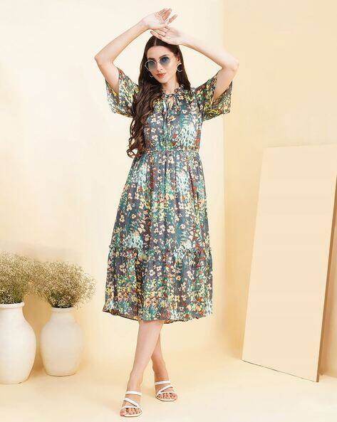 FBELLA Women Floral Fit & Flared Dress with Tie-Up Neck