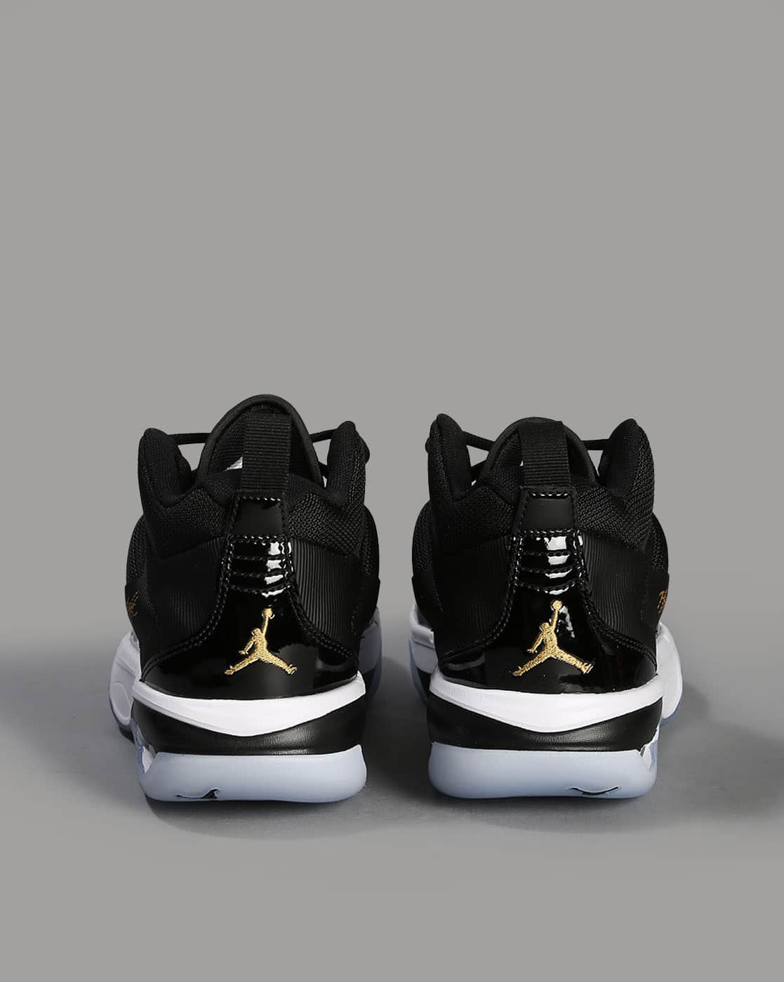 ナイキ　NIKE　Jordan Stay Loyal 3 9.5 (US) Jordan Stay Loyal 3 Older Kids' Shoes. Nike IN