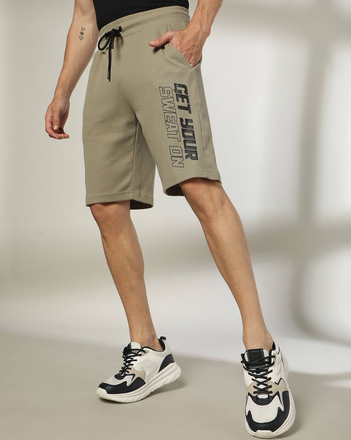 Men Typographic Print Regular Fit Shorts
