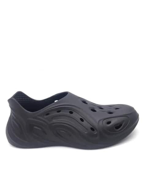 Buy Black Sandals for Men by SVAAR Online