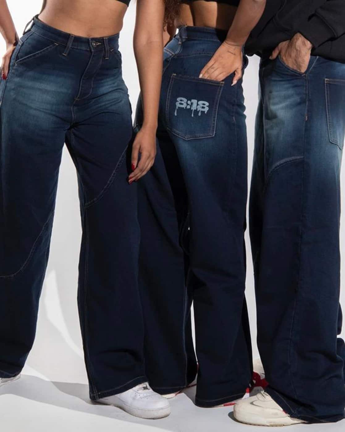 Buy Eight Eighteen Unisex Mid-Wash Baggy High-Ri Online | Ajio.com