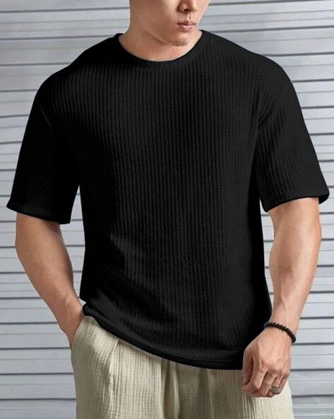 Men Round-Neck Regular Fit T-shirt