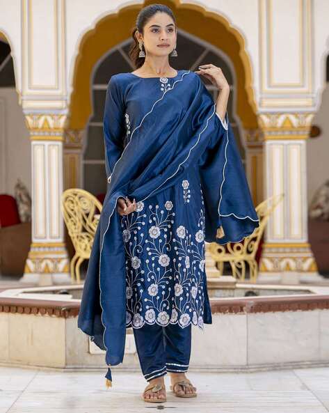 Women Embroidered Straight Kurta Set Price in India